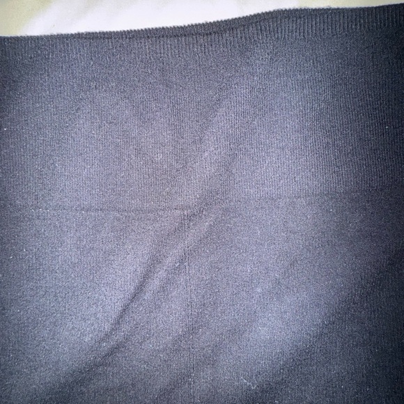 Fabletics Black Cloud Leggings and Crop Top Set - Picture 3 of 4